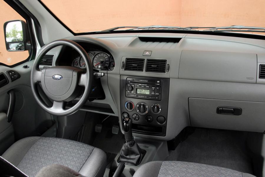  Ford Tourneo 2006 года  (фото 6 из 26)